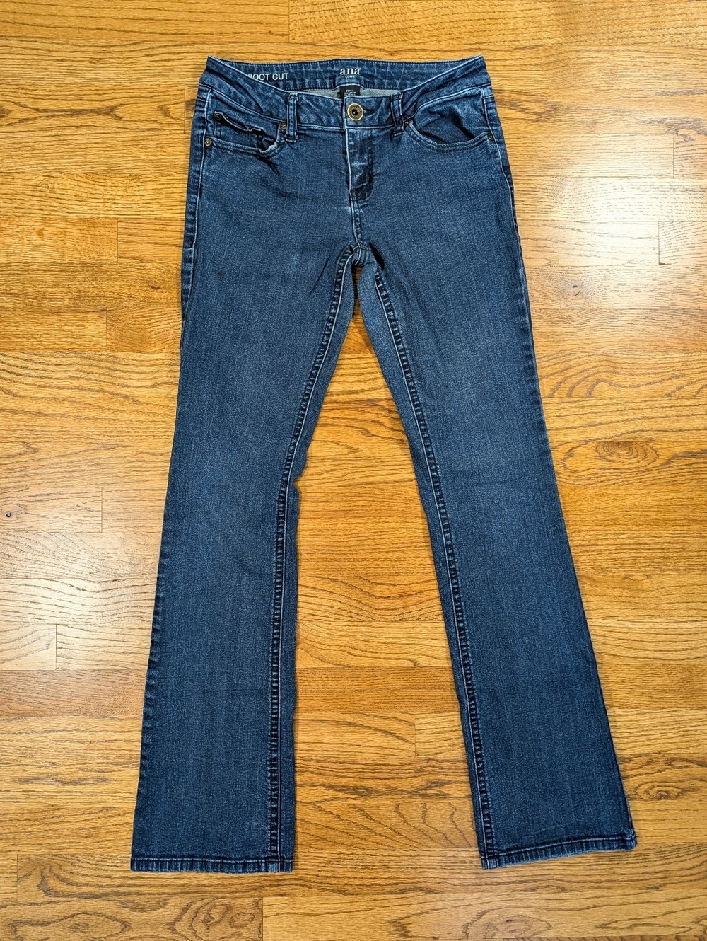 A.N.A Womens Boot Cut Jeans Medium Dark Wash Stretch Denim Size 4 Long
